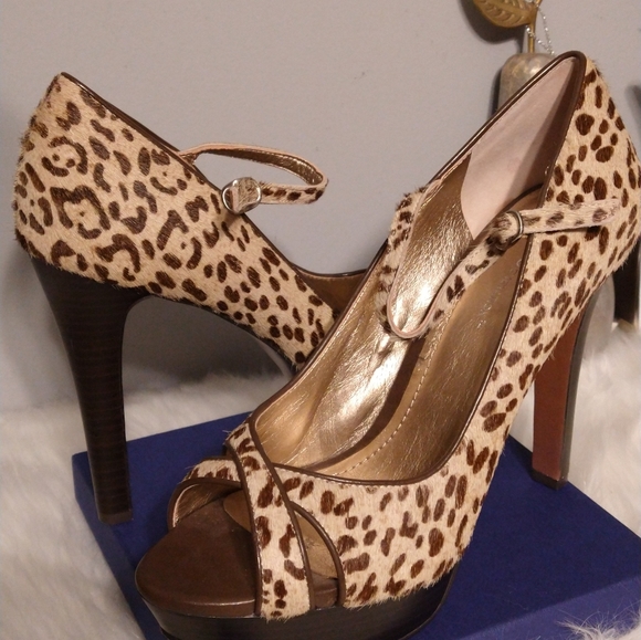BCBGeneration Platform Peep Toe Heels - Picture 2 of 9